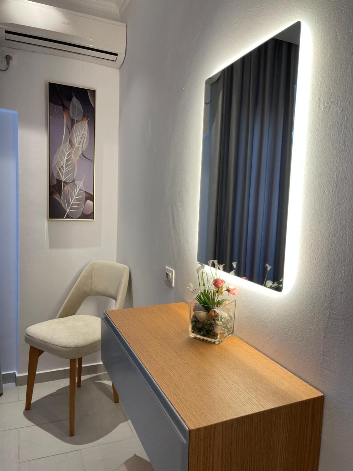 George Apartments Himare Eksteriør bilde